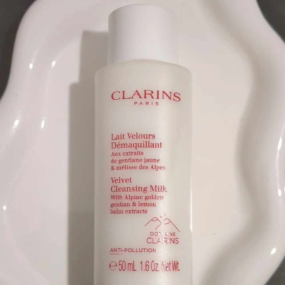 Velvet Cleansing Milk